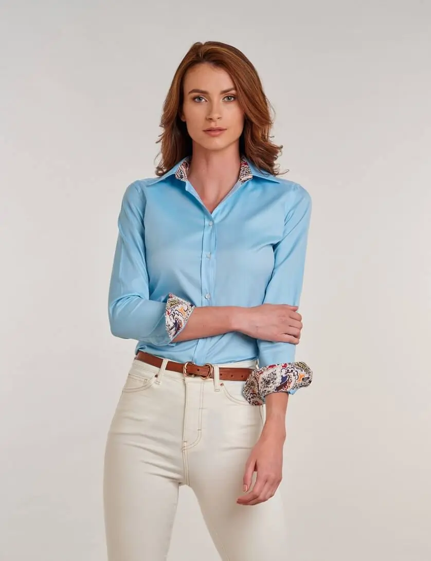 turquoise blouse with jeans 